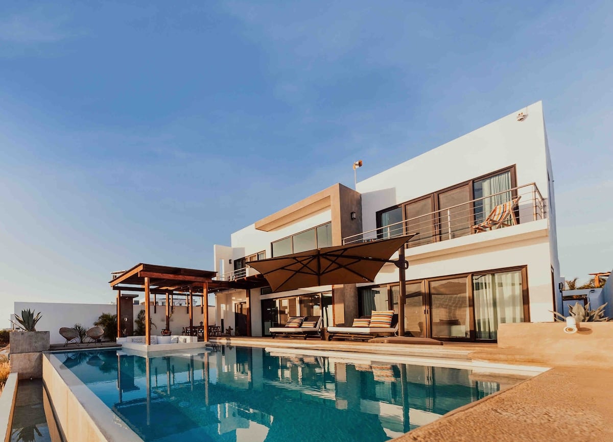 Casa Gaviota at golden hour